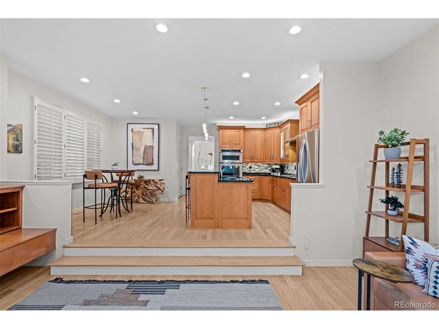 6 S Madison St, Denver, CO 80209