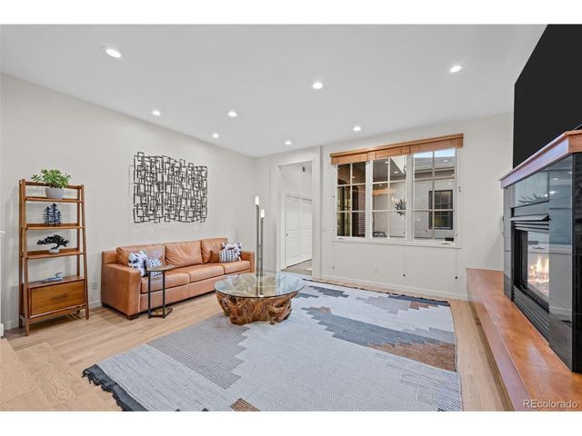 6 S Madison St, Denver, CO 80209
