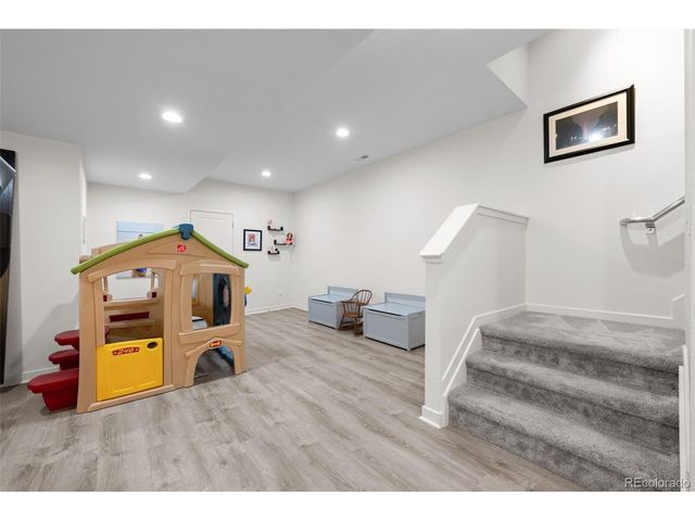 6 S Madison St, Denver, CO 80209