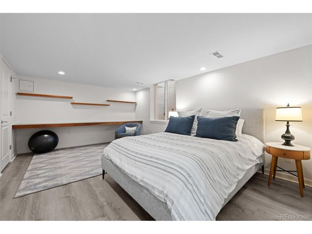6 S Madison St, Denver, CO 80209