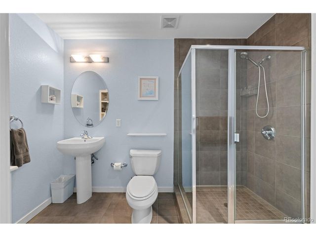 6 S Madison St, Denver, CO 80209