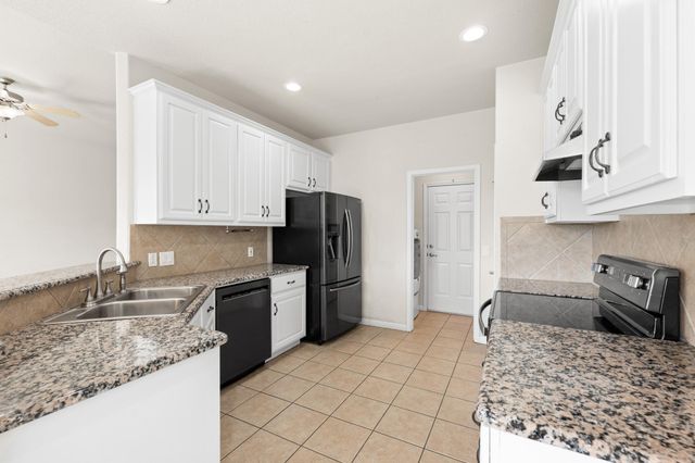 10210 Twin Lake LOOP, Dripping Springs, TX 78620