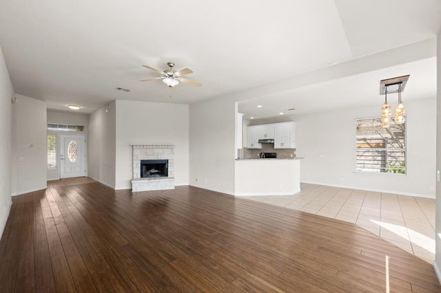 10210 Twin Lake LOOP, Dripping Springs, TX 78620
