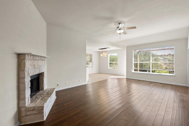 10210 Twin Lake LOOP, Dripping Springs, TX 78620