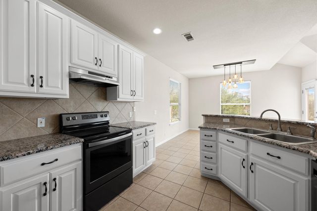 10210 Twin Lake LOOP, Dripping Springs, TX 78620