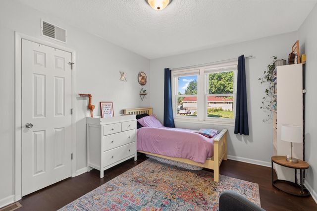 3340 Noble Avenue N, Golden Valley, MN 55422