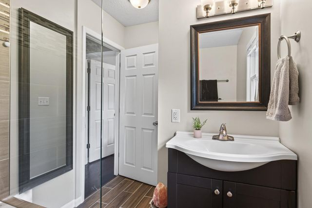 3340 Noble Avenue N, Golden Valley, MN 55422