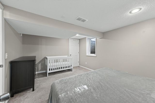 3340 Noble Avenue N, Golden Valley, MN 55422