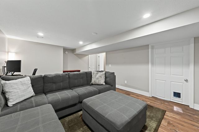 3340 Noble Avenue N, Golden Valley, MN 55422