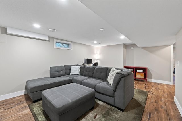 3340 Noble Avenue N, Golden Valley, MN 55422