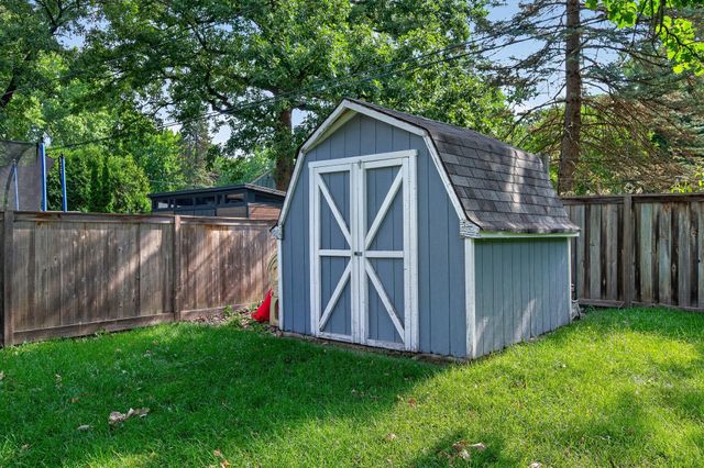 3340 Noble Avenue N, Golden Valley, MN 55422