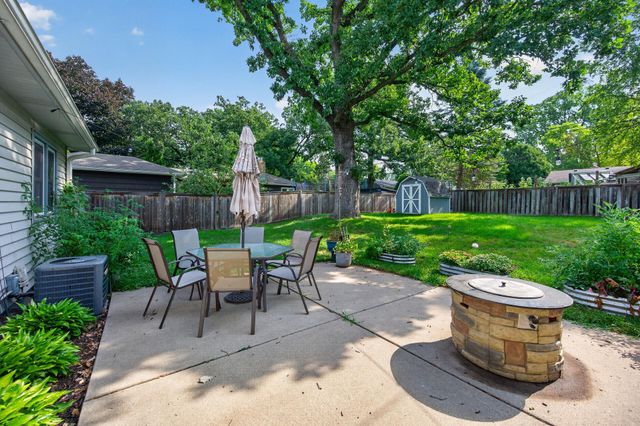 3340 Noble Avenue N, Golden Valley, MN 55422