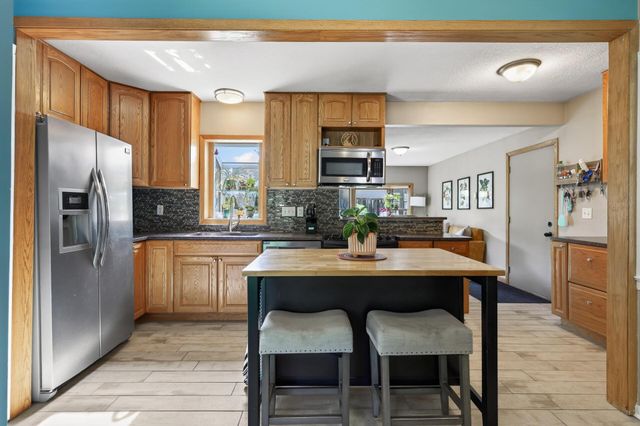 3340 Noble Avenue N, Golden Valley, MN 55422