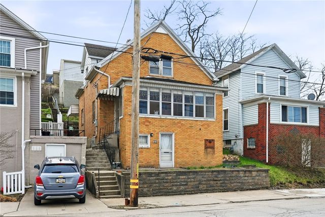 323 Hillside Ave, Ellwood City, PA 16117