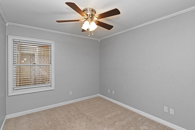 105 Woodcreek, Dothan, AL 36301