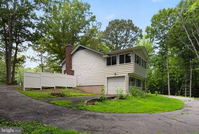4104 GREEN SPRING ST, Waldorf, MD 20601