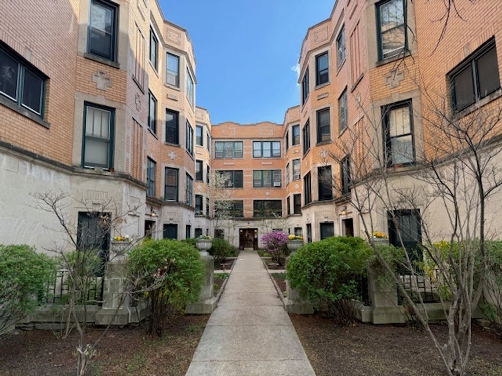 1217 W GRANVILLE Avenue 2B, Chicago, IL 60660