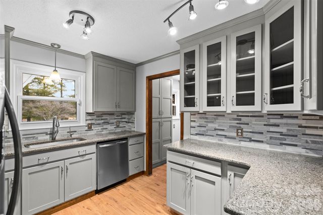 3575 Nc 801 Highway N, Mocksville, NC 27028