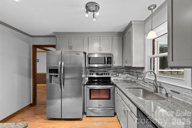 3575 Nc 801 Highway N, Mocksville, NC 27028