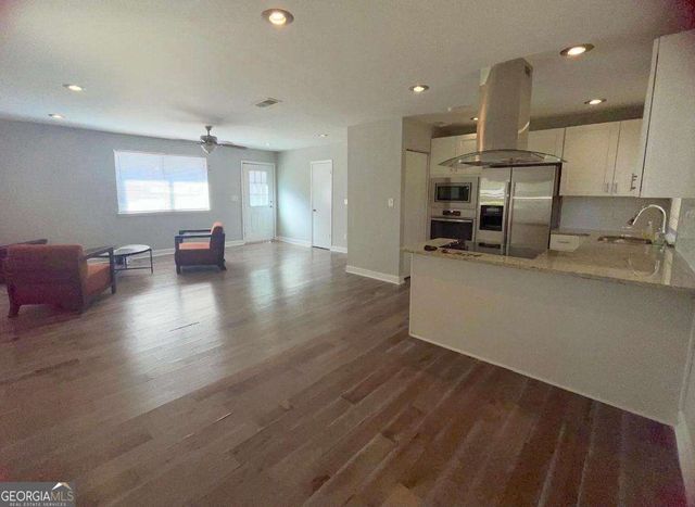 1674 Freedom Valley, Decatur, GA 30032