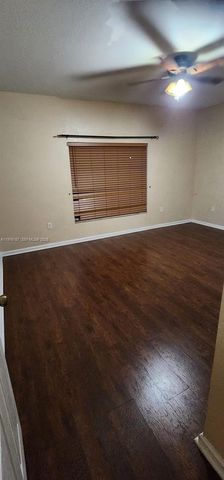 5201 NW 25th St, Lauderhill, FL 33313