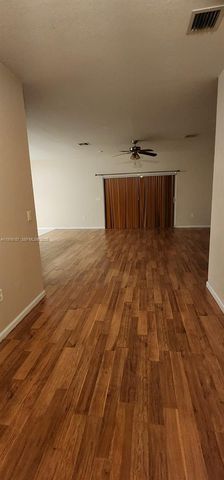 5201 NW 25th St, Lauderhill, FL 33313