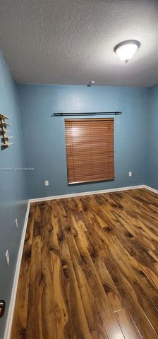 5201 NW 25th St, Lauderhill, FL 33313