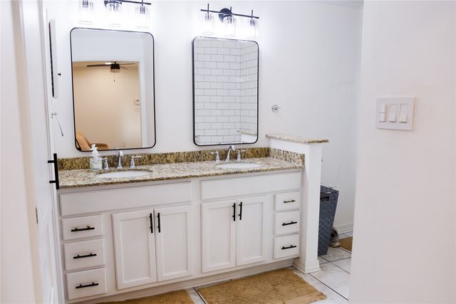 7500 Camelback Drive, Shreveport, LA 71105