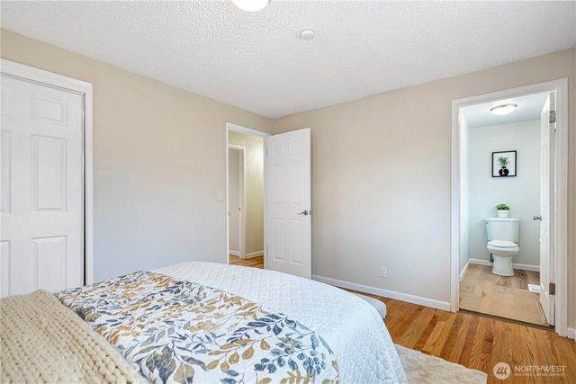 16515 N Linden Ave N, Shoreline, WA 98133