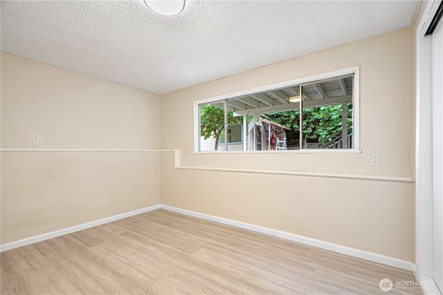 16515 N Linden Ave N, Shoreline, WA 98133