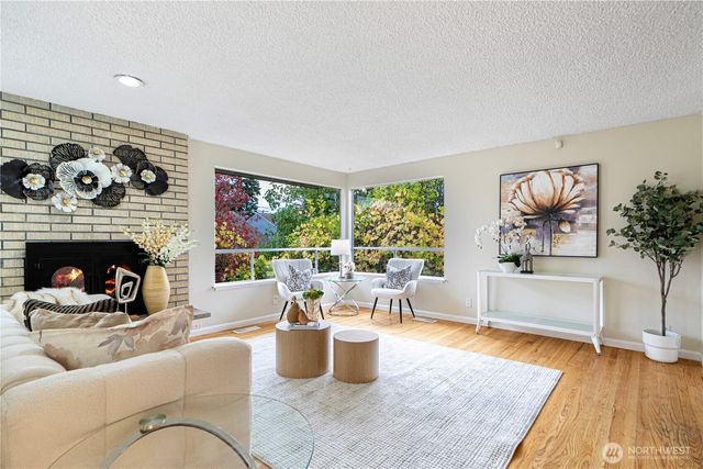 16515 N Linden Ave N, Shoreline, WA 98133