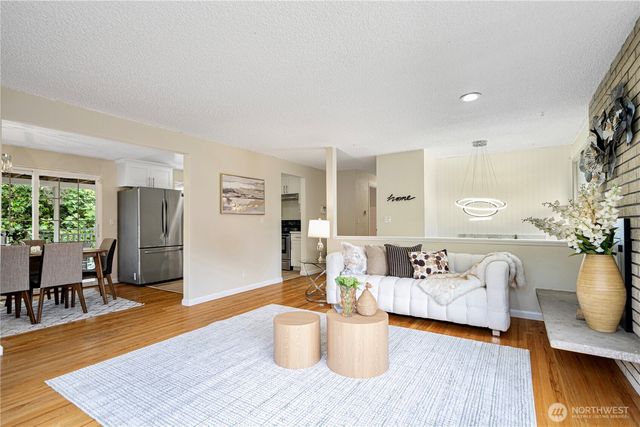 16515 N Linden Ave N, Shoreline, WA 98133