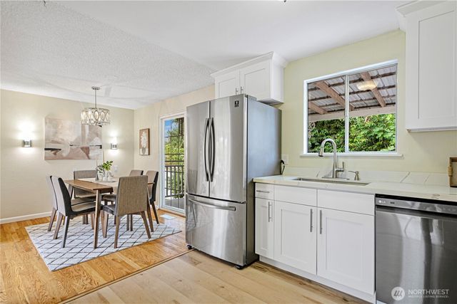 16515 N Linden Ave N, Shoreline, WA 98133