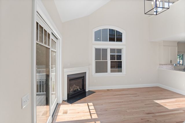 18 Talbot Lane 18, Reading, MA 01867