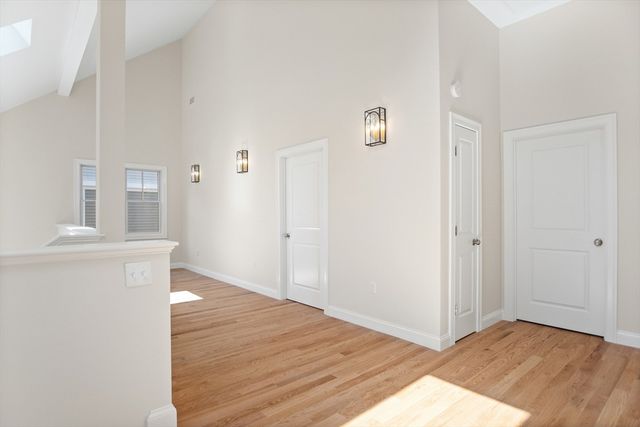 18 Talbot Lane 18, Reading, MA 01867