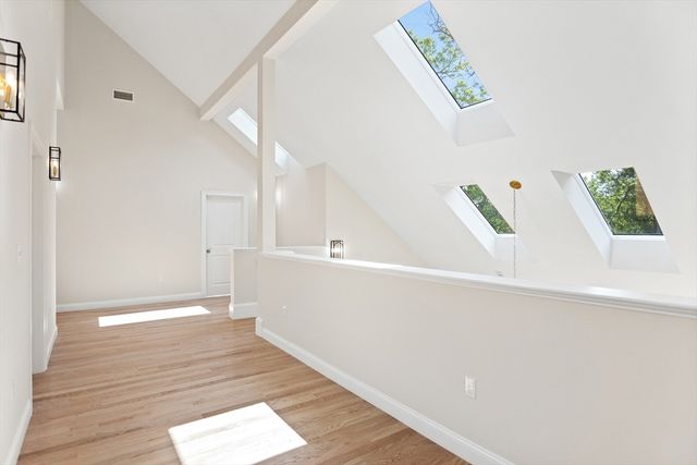 18 Talbot Lane 18, Reading, MA 01867