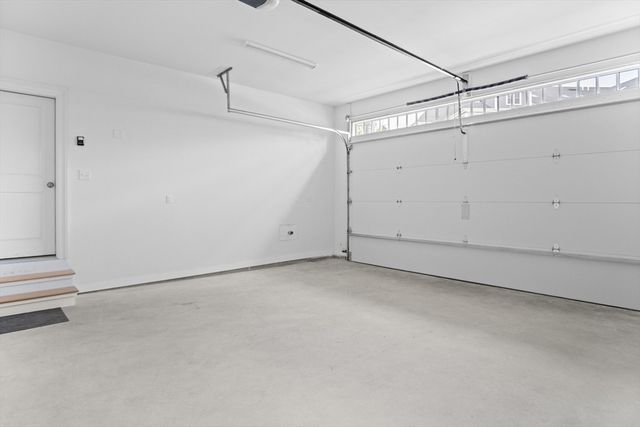 18 Talbot Lane 18, Reading, MA 01867