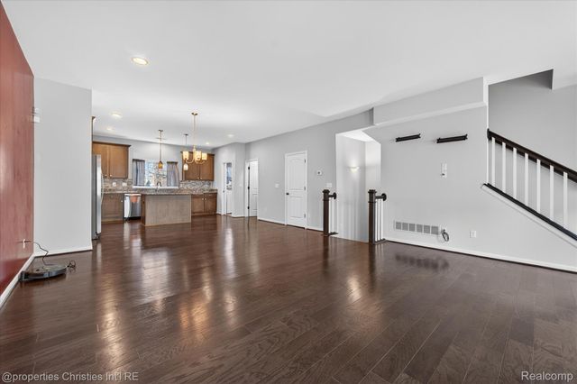 2683 Harvard Road, Berkley, MI 48072