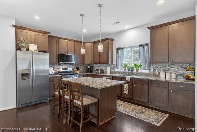 2683 Harvard Road, Berkley, MI 48072