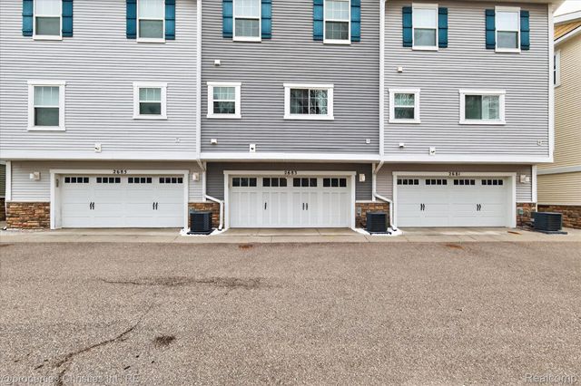 2683 Harvard Road, Berkley, MI 48072