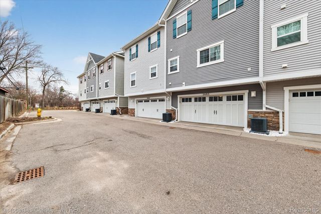 2683 Harvard Road, Berkley, MI 48072