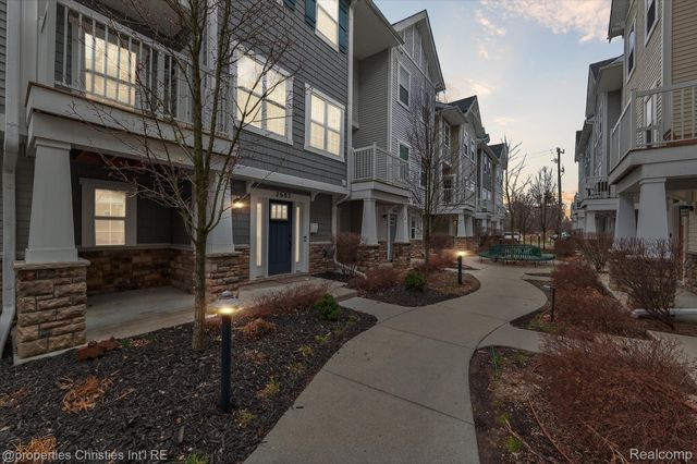 2683 Harvard Road, Berkley, MI 48072