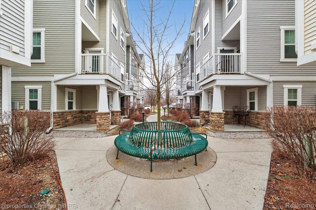 2683 Harvard Road, Berkley, MI 48072