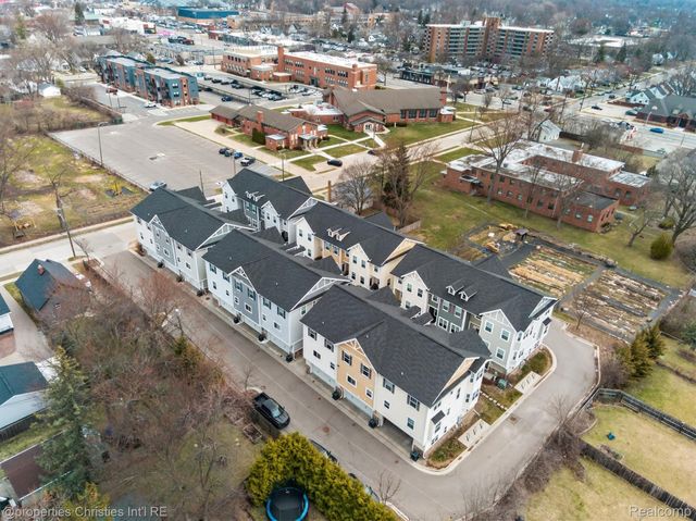 2683 Harvard Road, Berkley, MI 48072