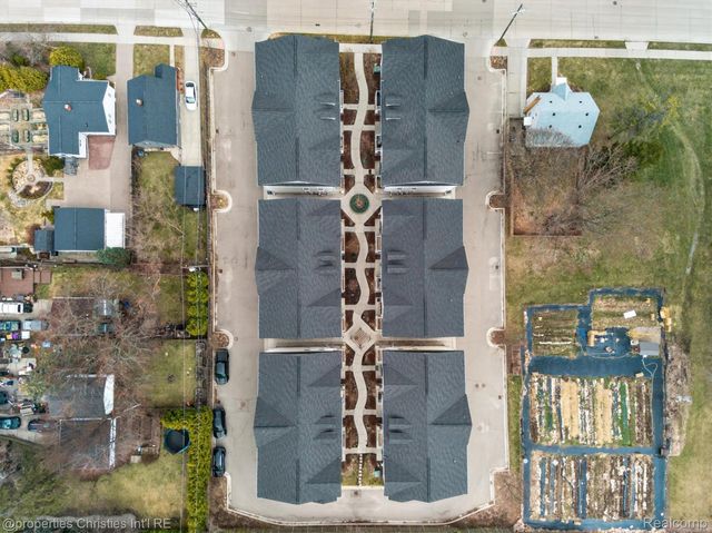 2683 Harvard Road, Berkley, MI 48072