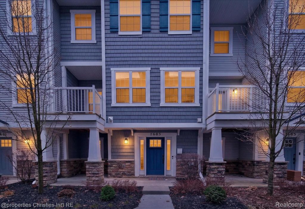 2683 Harvard Road, Berkley, MI 48072