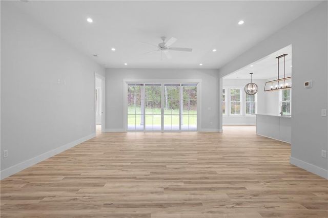231 Salt Creek Way E, Brunswick, GA 31523