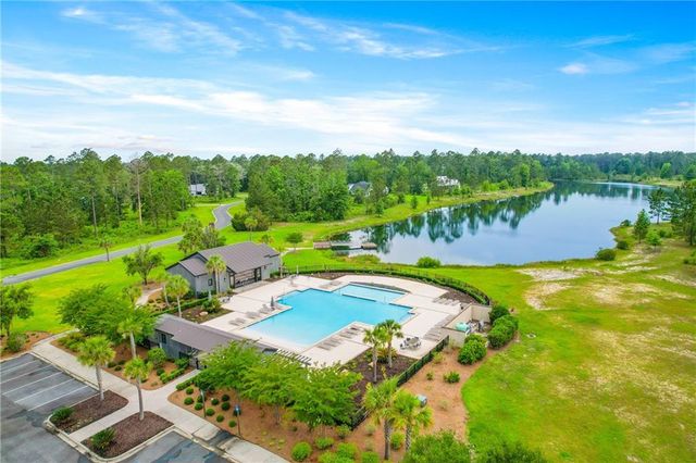 231 Salt Creek Way E, Brunswick, GA 31523