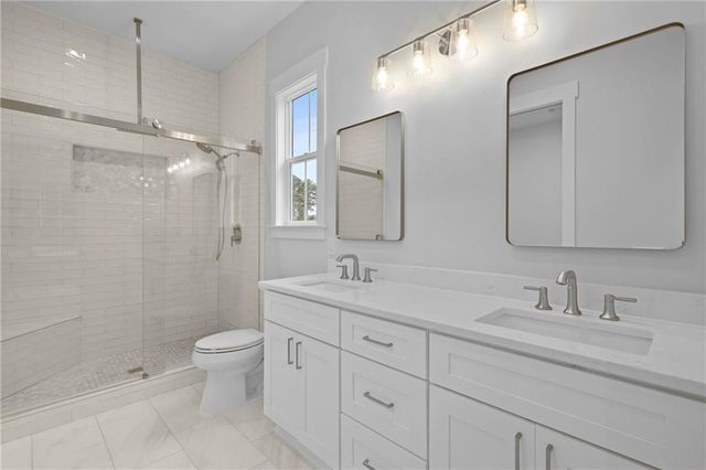 231 Salt Creek Way E, Brunswick, GA 31523