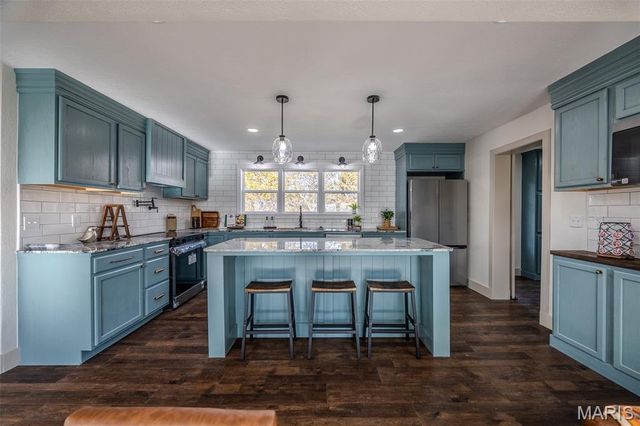 804 E Main Street, Richland, MO 65556